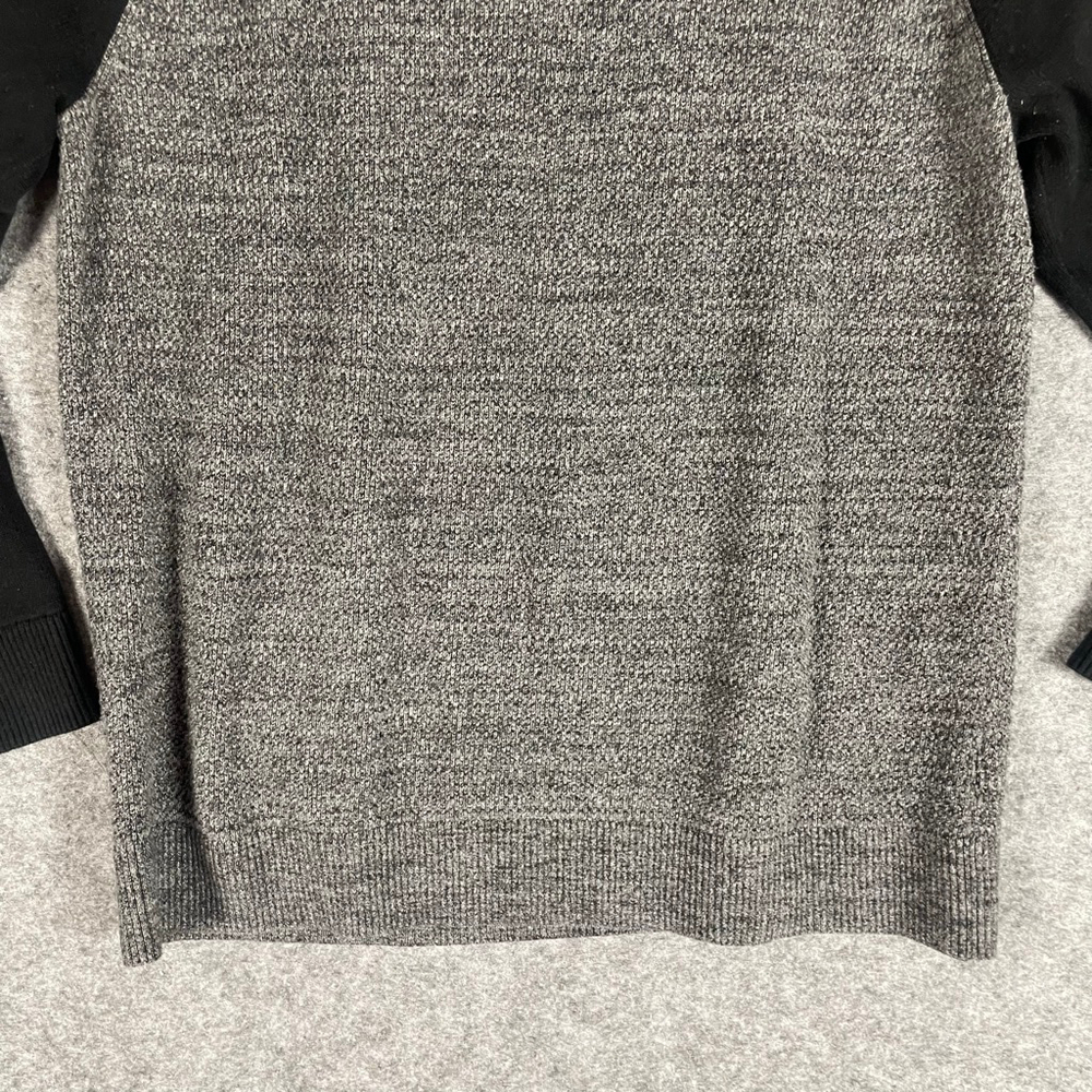 Gap Mens XL Colorblock Raglan Crewneck Sweater Gray Black Knit Cotton Pullover - Picture 3 of 7
